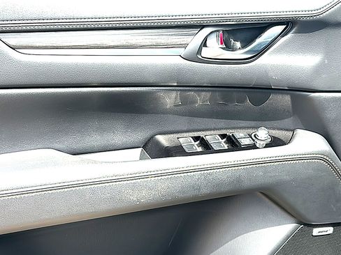 Used 2022 MAZDA CX-5 AWD 2.5 S w/ Premium Package image 17