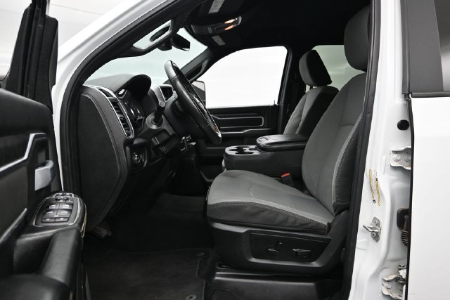 Certified 2024 RAM 2500 Big Horn AWD/4WD image 21