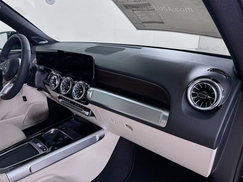 New 2026 Mercedes-Benz GLB 250 GLB 250 image 31
