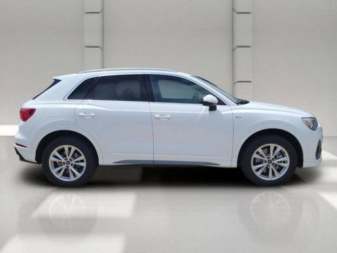 Used 2025 Audi Q3 2.0T Premium AWD/4WD image 3
