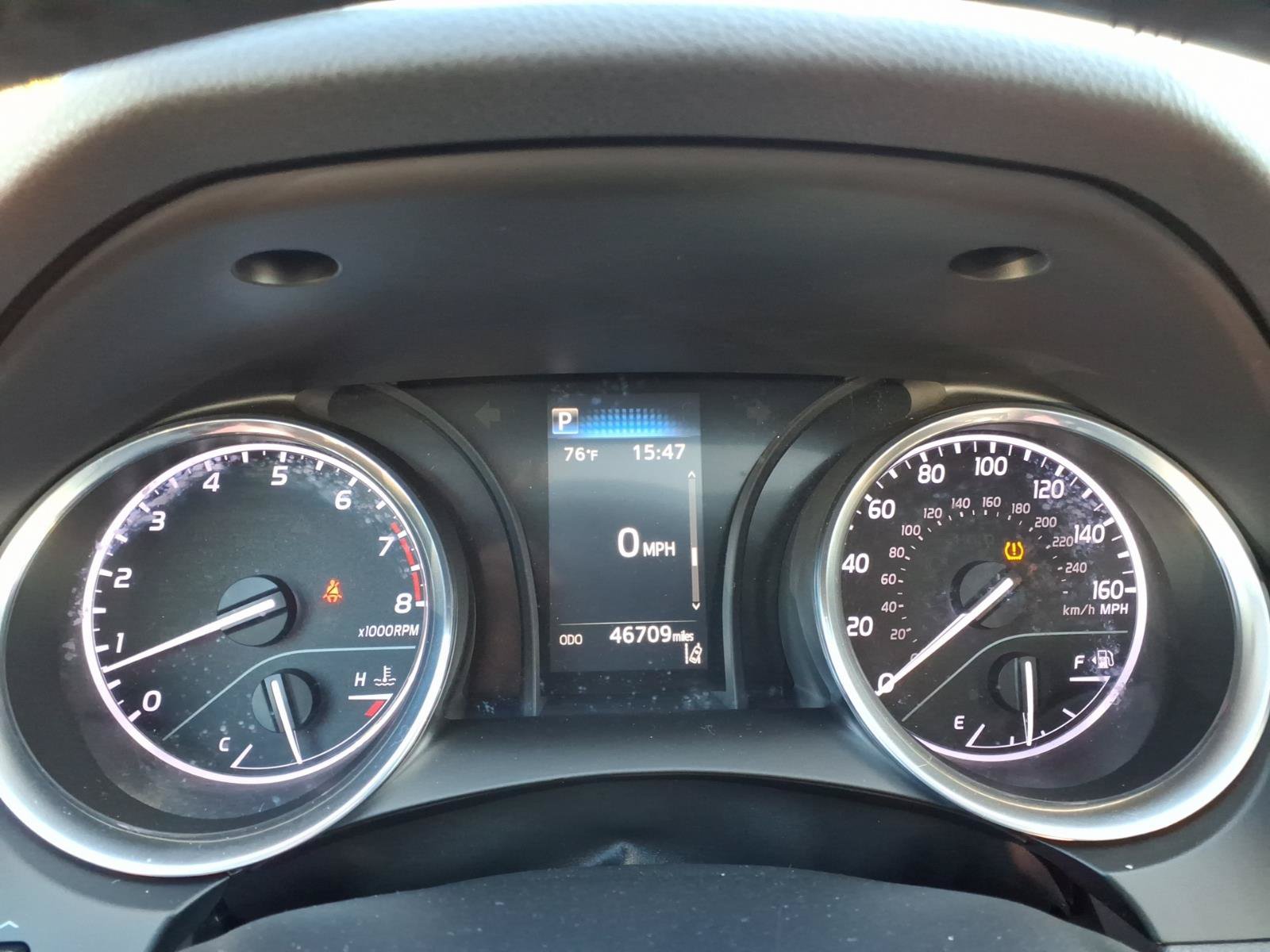 Used 2020 Toyota Camry SE FWD image 25