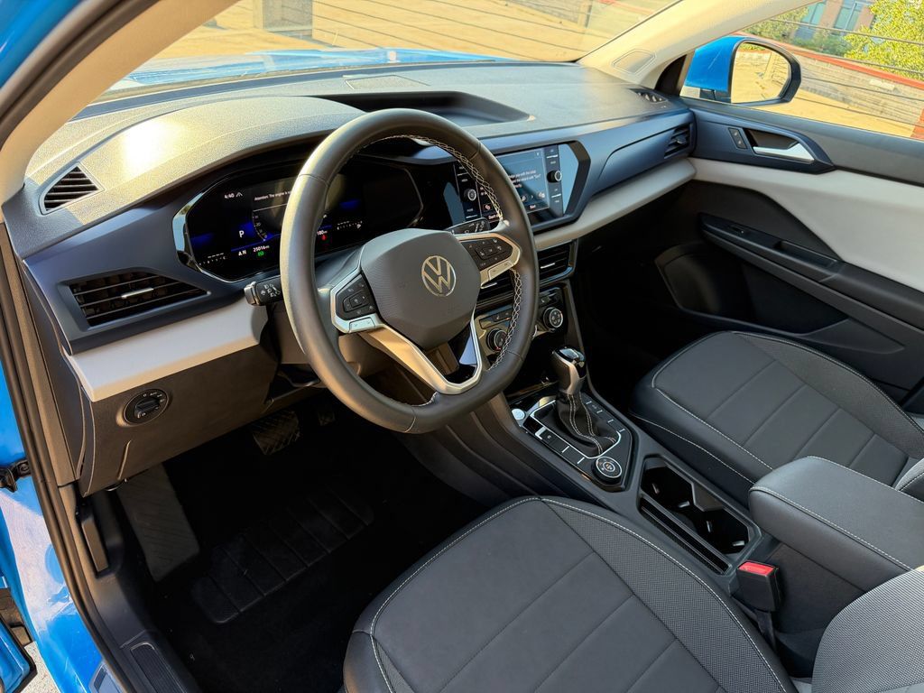 Certified 2023 Volkswagen Taos SE AWD/4WD image 8