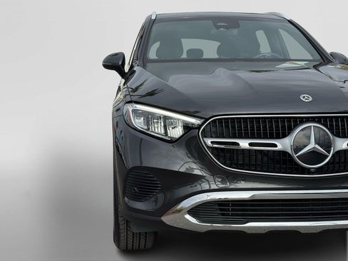 Certified 2025 Mercedes-Benz GLC 300 image 11
