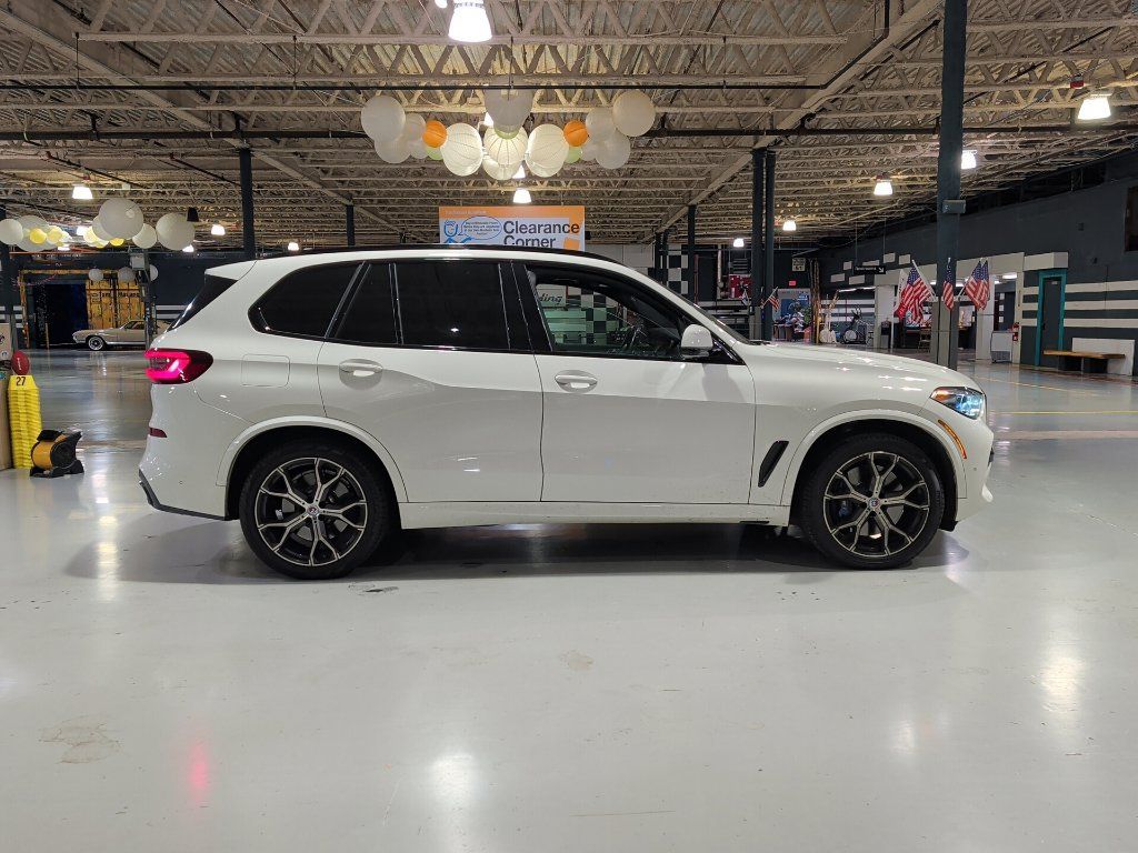 Used 2023 BMW X5 M50i w/ Executive Package AWD/4WD image 7