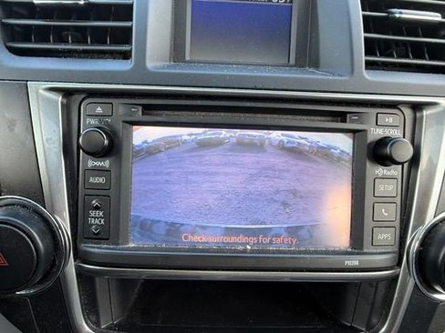 Used 2013 Toyota Highlander SE AWD/4WD image 13