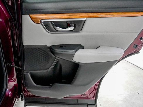 Used 2017 Honda CR-V EX image 32