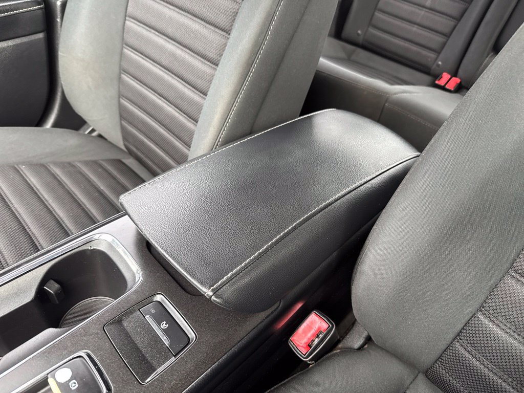 Used 2018 Ford Fusion SE FWD image 23