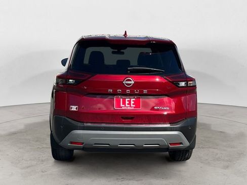 Used 2023 Nissan Rogue SV AWD/4WD image 4