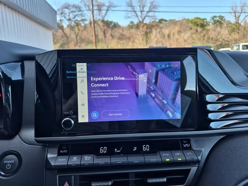 Used 2026 Toyota Camry LE image 31