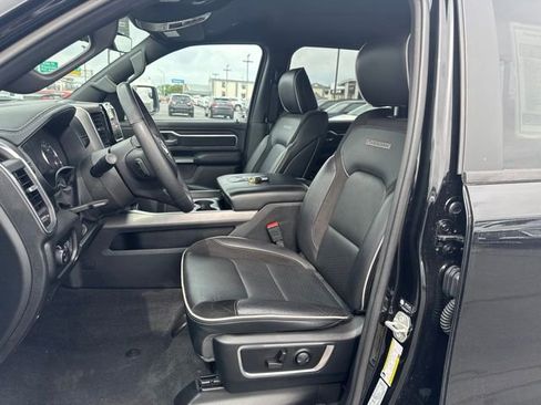 Used 2025 RAM 1500 Laramie AWD/4WD image 15
