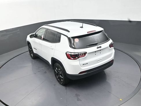 New 2026 Jeep Compass Latitude AWD/4WD image 15