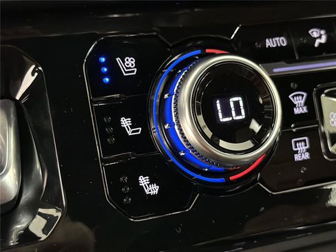 New 2026 GMC Sierra 2500 Denali Ultimate AWD/4WD image 32