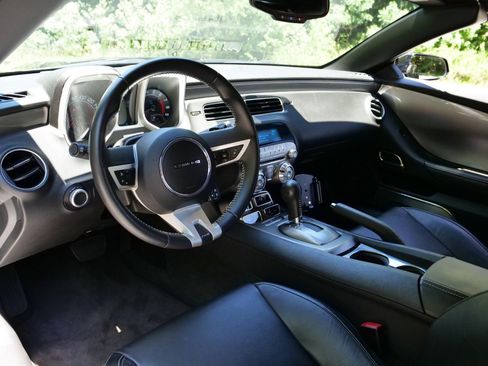Used 2011 Chevrolet Camaro SS w/ RS Package RWD image 2