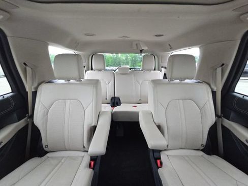 Used 2023 Ford Expedition Platinum RWD image 20
