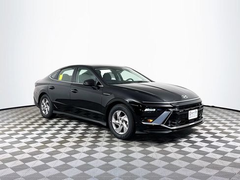 Used 2026 Hyundai Sonata SE FWD image 10