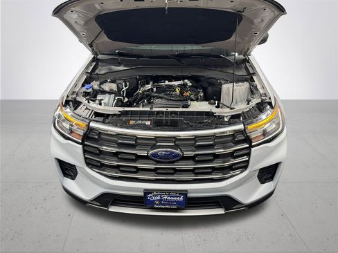 Used 2025 Ford Explorer Active image 11