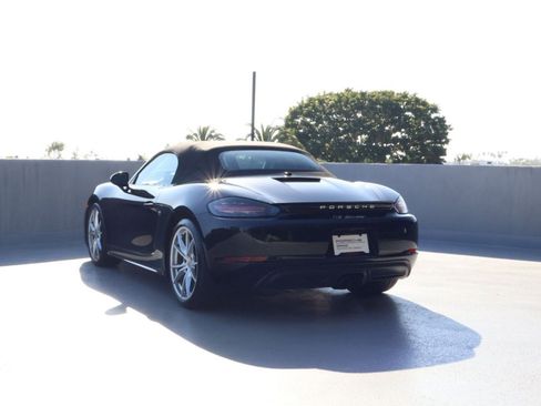 Certified 2021 Porsche 718 Boxster w/ Premium Package RWD image 3