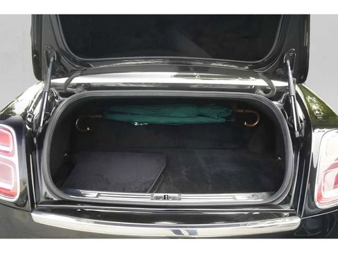 Used 2017 Bentley Mulsanne RWD image 28