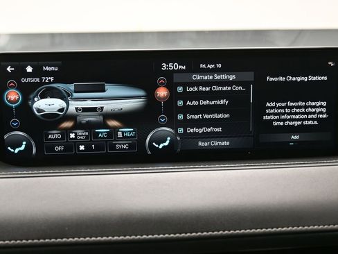 Used 2023 Genesis Electrified G80 image 29