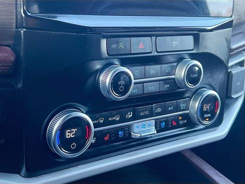 Used 2024 Ford Expedition Max Limited image 16