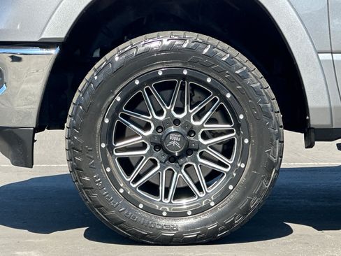 Used 2022 RAM 1500 Laramie AWD/4WD image 25