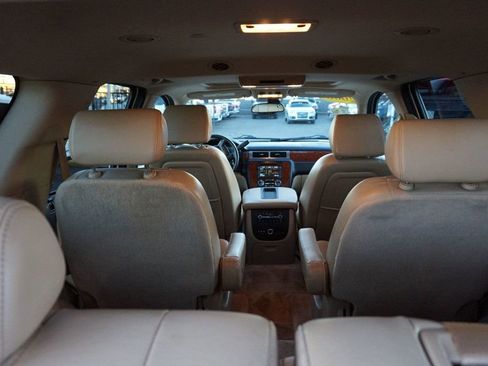 Used 2008 Chevrolet Tahoe LTZ w/ LTZ Preferred Equipment Group image 9