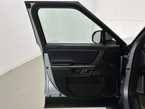 Used 2022 Rivian R1T Adventure AWD/4WD image 16