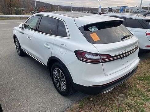 Certified 2021 Lincoln Nautilus Reserve AWD/4WD image 11