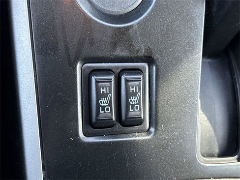 Used 2017 Mitsubishi Outlander SEL image 26