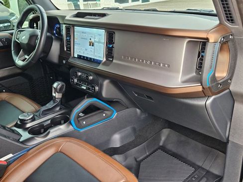 Used 2023 Ford Bronco Outer Banks AWD/4WD image 22