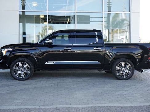 Used 2023 Toyota Tundra Capstone AWD/4WD image 5