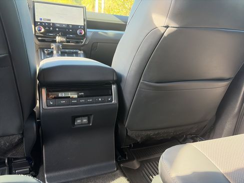 Used 2024 Lexus GX 550 w/ Accessory Package (Z1) image 11