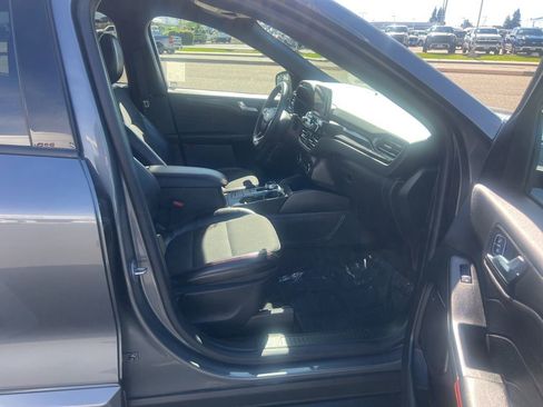 Used 2024 Ford Escape ST-Line image 35