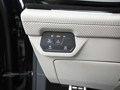 Used 2026 Volkswagen Atlas SEL Premium R-Line AWD/4WD image 12