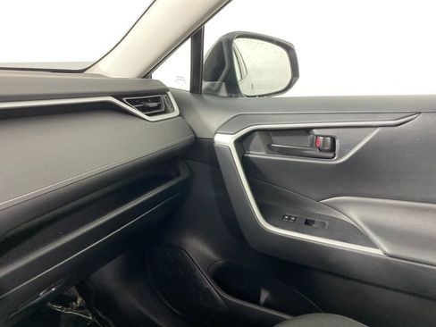 Certified 2023 Toyota RAV4 LE image 20