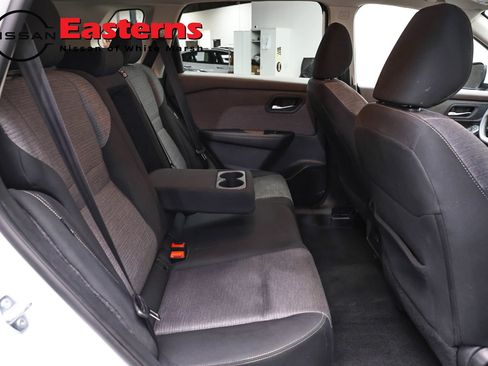 Used 2023 Nissan Rogue SV AWD/4WD image 23