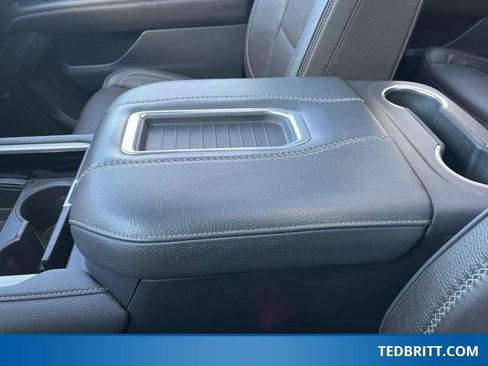 Used 2021 GMC Yukon XL Denali image 38