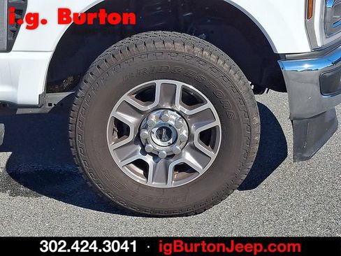 Used 2026 Ford F250 Lariat w/ FX4 Off-Road Package AWD/4WD image 8