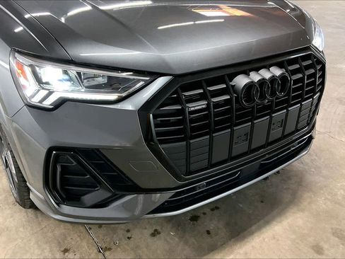 Used 2025 Audi Q3 2.0T Premium Plus w/ Premium Plus Package image 32
