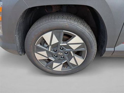 Used 2025 Hyundai Kona SEL AWD/4WD image 10