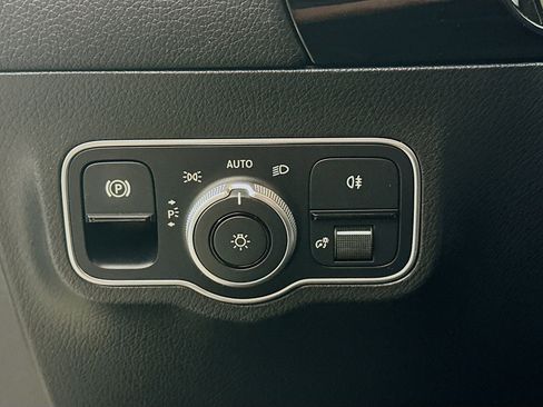 Used 2023 Mercedes-Benz GLA 250 image 17