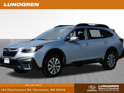 Used 2021 Subaru Outback Premium image 9