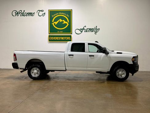 Used 2023 RAM 2500 Tradesman AWD/4WD image 2