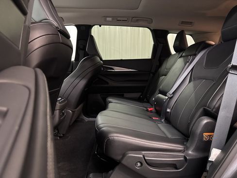 Certified 2024 INFINITI QX60 Luxe image 32