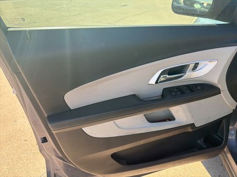 Used 2013 Chevrolet Equinox LS image 11