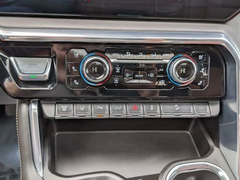 Certified 2024 GMC Sierra 3500 Denali Ultimate AWD/4WD image 29