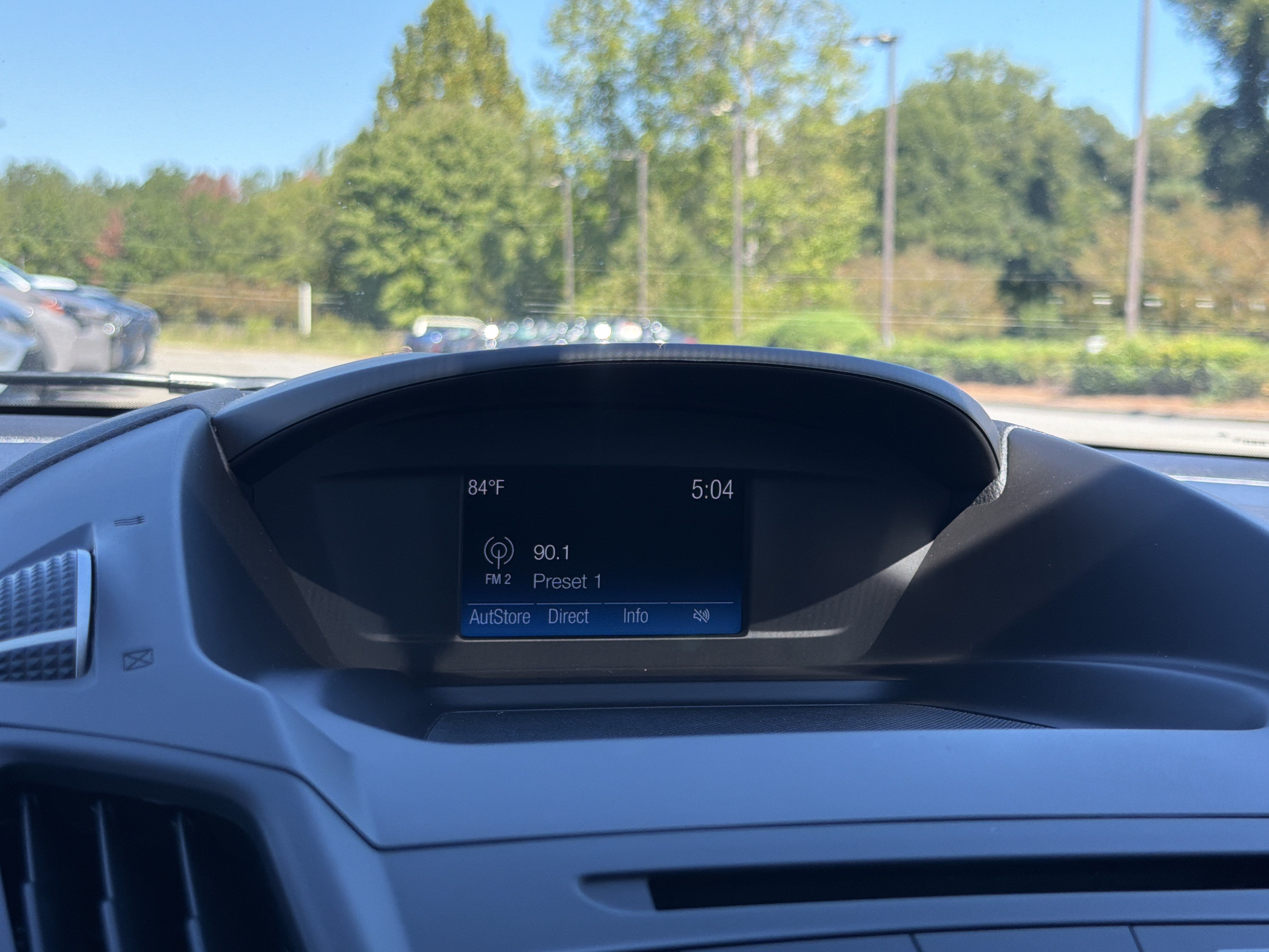 Used 2018 Ford Escape SE FWD image 5