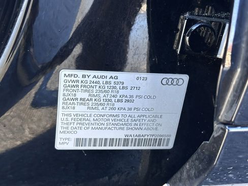 Used 2023 Audi Q5 2.0T Premium w/ Convenience Package image 24