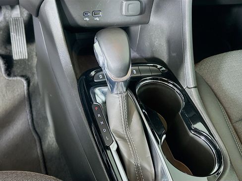 Used 2025 Buick Encore GX Preferred image 25