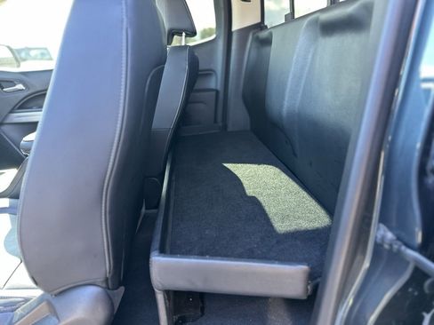 Used 2019 Chevrolet Colorado ZR2 image 30